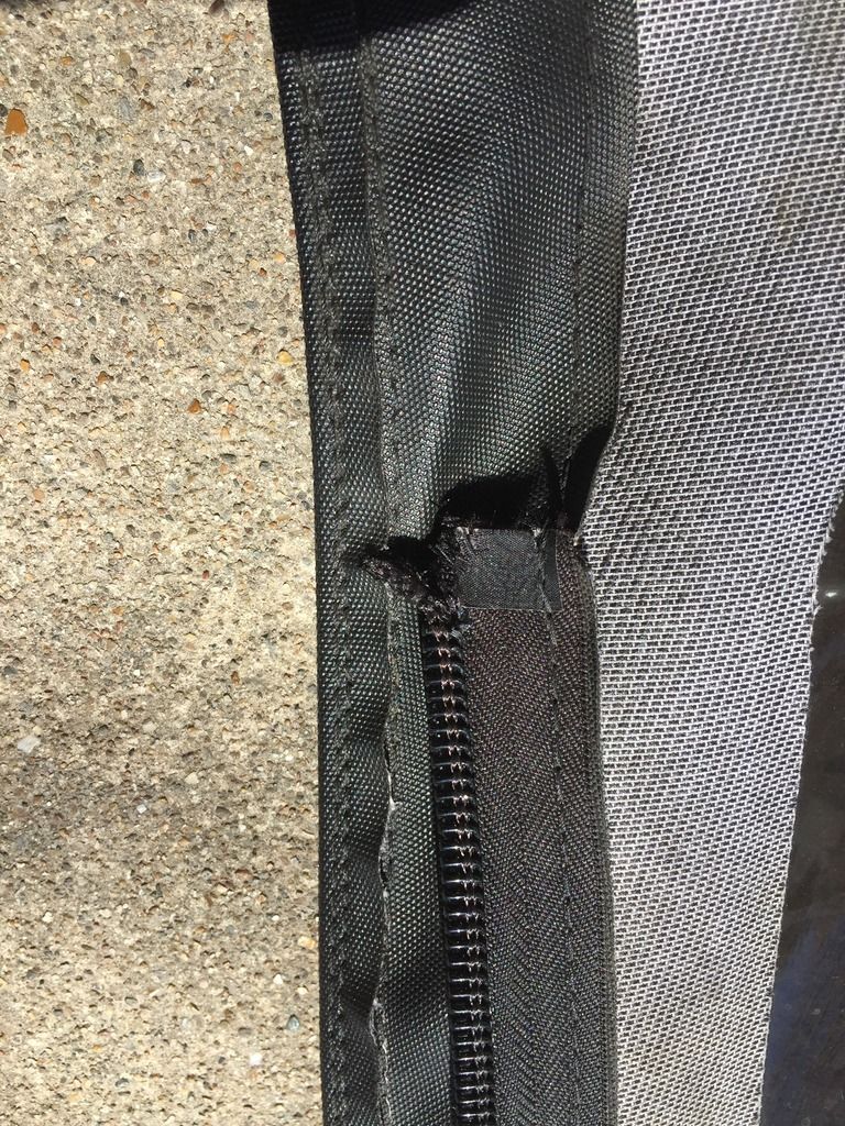 Jeep soft top back window zipper